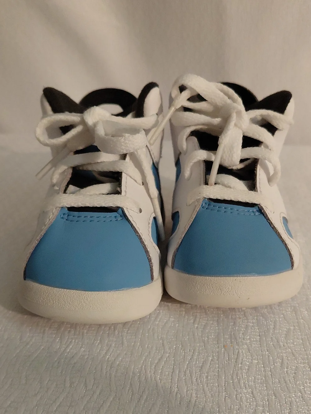 Jordan Toddler 5C Retro TD Sneakers in White and Light Blue Atheletic DV606-410
